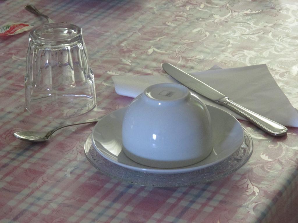 Bed And Breakfast Zia Calci Δωμάτιο φωτογραφία
